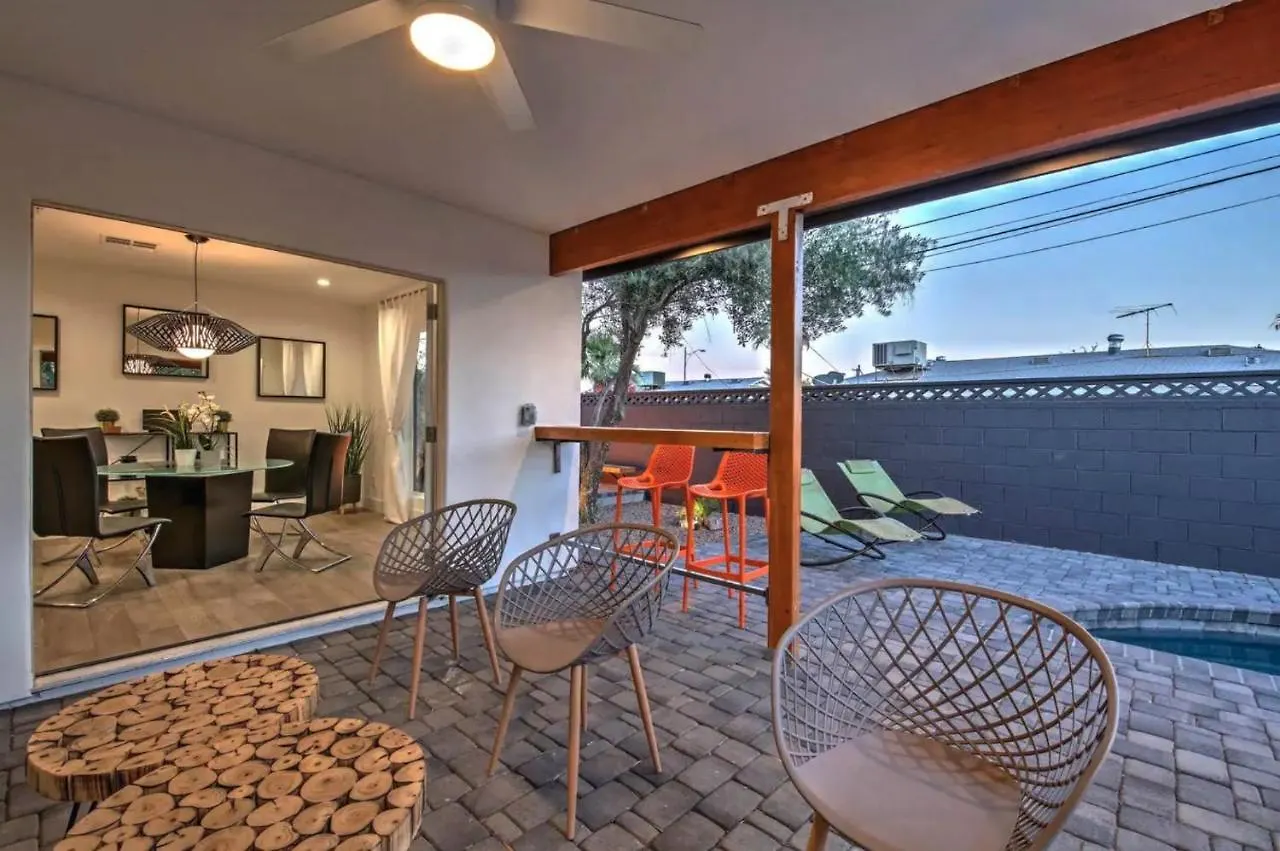 Quiet Luxury Estate W/ Heated Pool: Scottsdale Villa